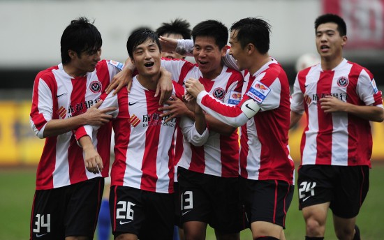 小岛秀夫斩获智族GQ年度人物大奖 最佳创作者