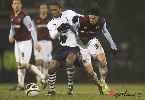 《白夜极光》国服宣布停服，将推出继承数据的离线版