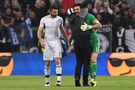 高调号召游戏圈时装技术升级，《以闪亮之名》怎么敢的？