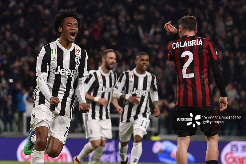 英超前瞻｜伯恩利0-3曼联：阿莫林下课，红魔追赶红军